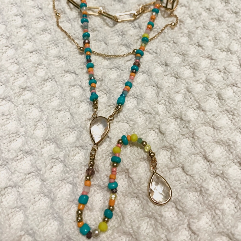 LOFT 3 Tiered Necklace. Gold and Peach and Green.